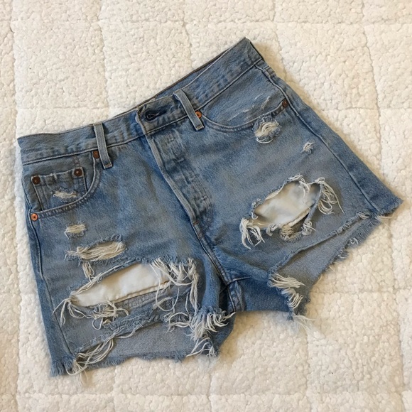 Levi’s Premium 501 distressed cutoff shorts - Picture 12 of 13